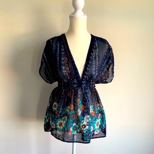 🌸 2/$15 XHILARATION Sheer Blouse
